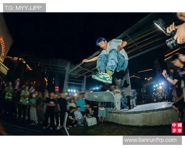 成都滑板队技术革新引发热议滑板文化新潮流的崛起与发展