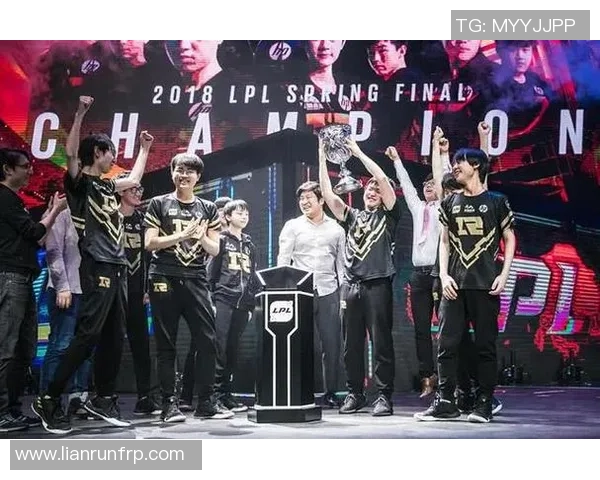 英雄联盟最新力量排行榜揭晓RNG战队强势夺得第三名荣耀