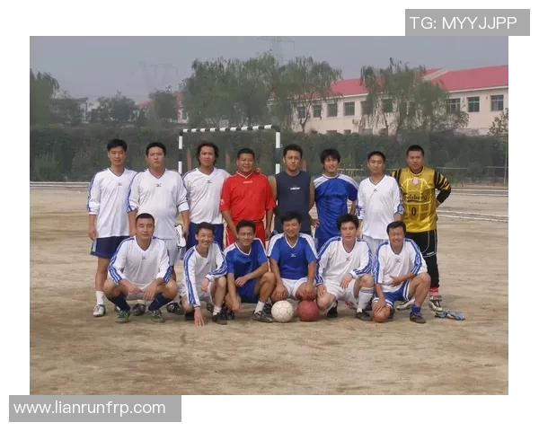 张磊的足球人生：从青涩少年到职业球员的深度对话与成长故事