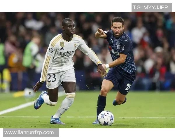 足球明星第一的荣耀之路与背后不为人知的艰辛故事